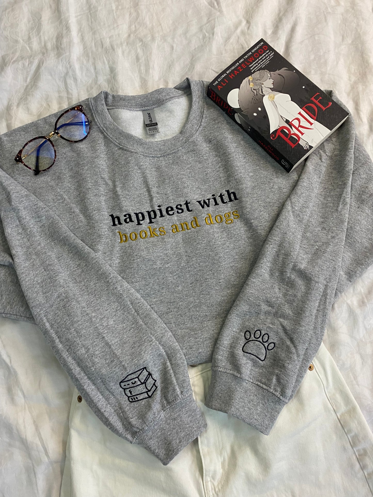 dogs & books - crewneck